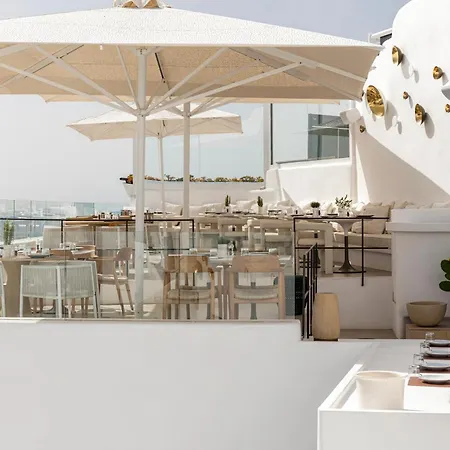 Casasunsha Hybrid Retreat Santorini 5*